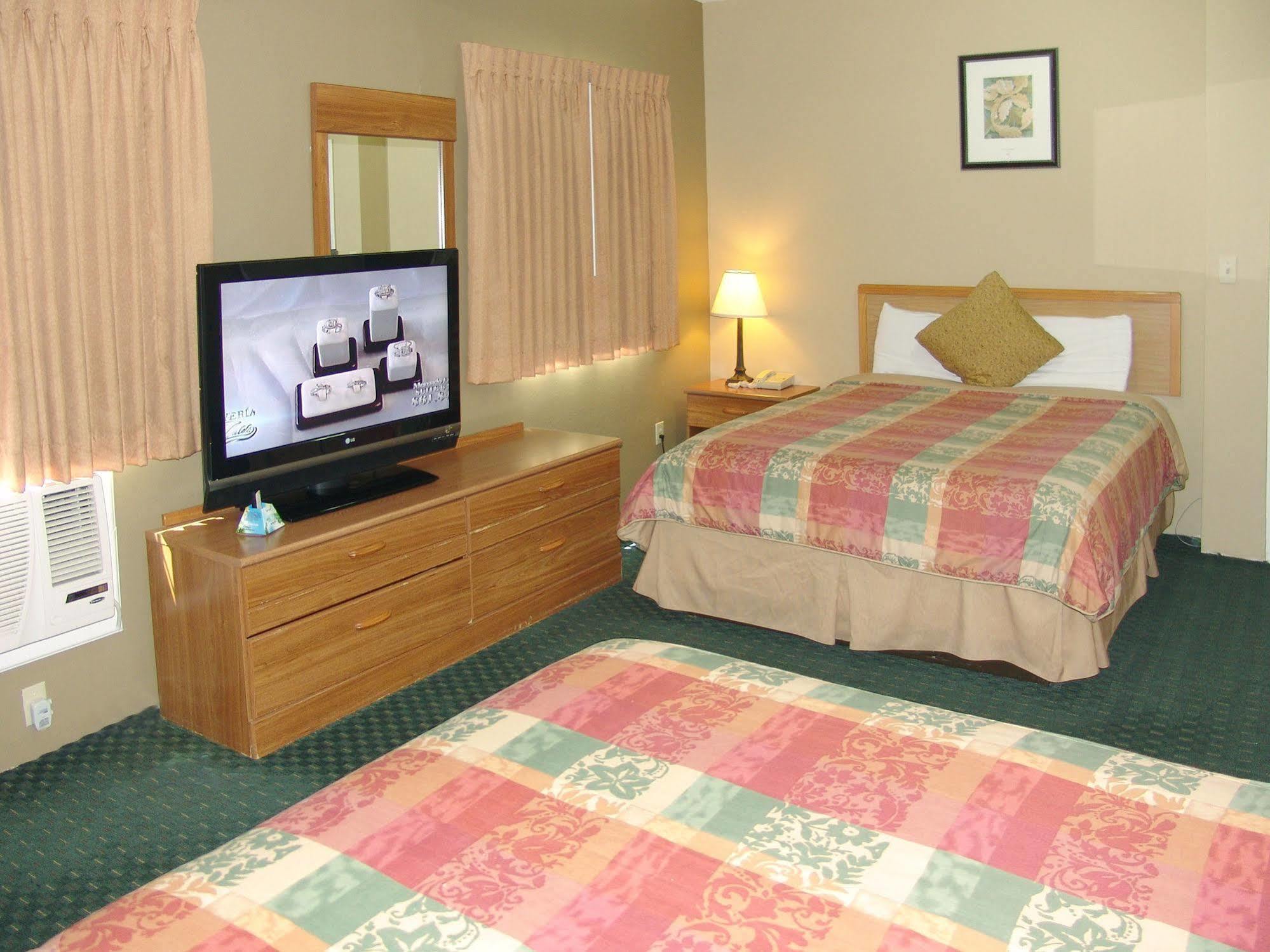 Holland Inn And Suites Taft ภายนอก รูปภาพ
