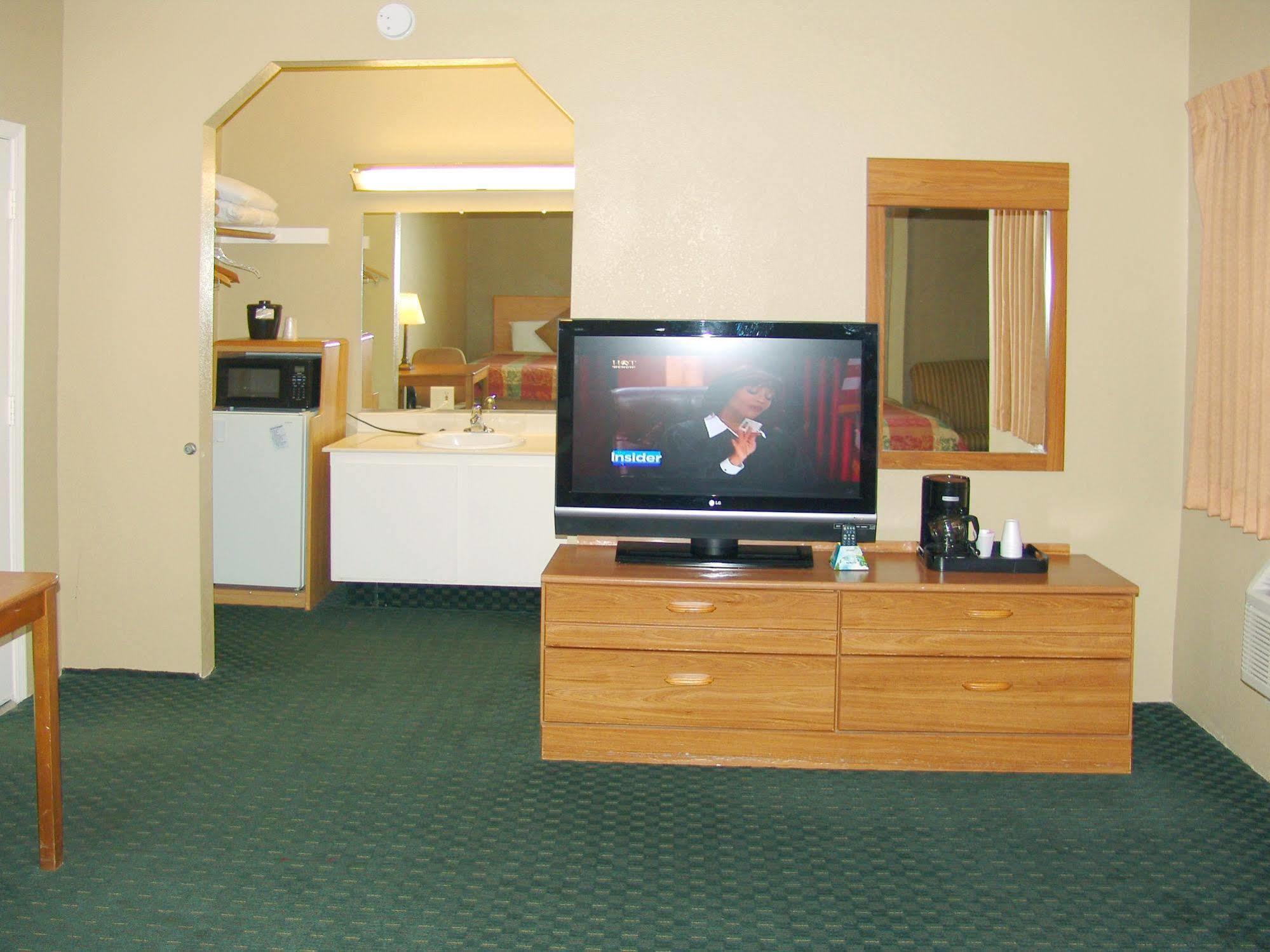 Holland Inn And Suites Taft ภายนอก รูปภาพ